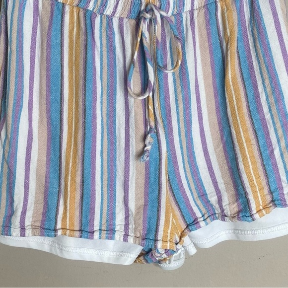 Francesca’s Dee Elly Women’s Stripe Shorts Size Large - Picture 10 of 16